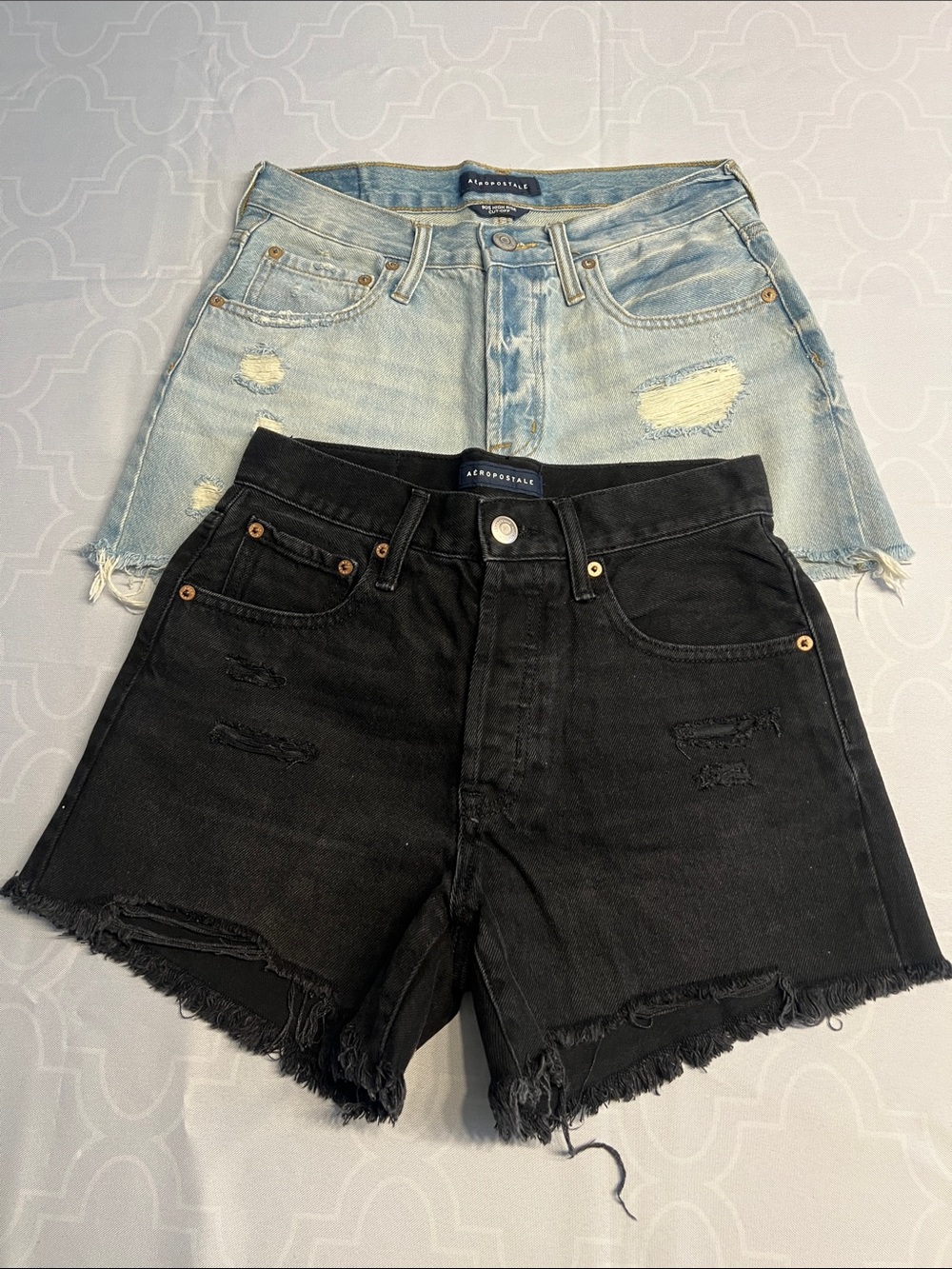 Aeropostale 90s High Rise Cut-off Distressed Jean Shorts (lot of 2) Sz 4